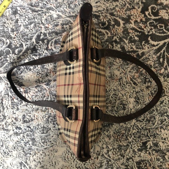 Authentic Burberry Bag - Picture 6 of 16